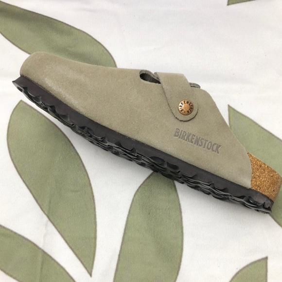 NWT Women's Taupe Suede Birkenstock Boston Shoes - Narrow Fit - Picture 4 of 8